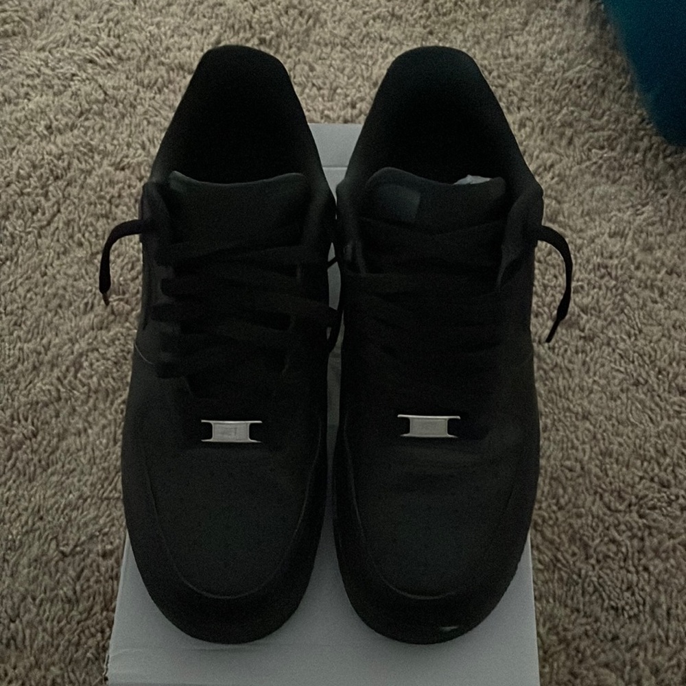 Black Air Force 1’s